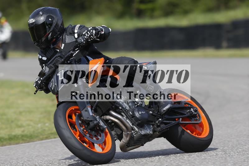 /Archiv-2025/07 19.04.2025 Speer Racing ADR/Gruppe gelb/71
